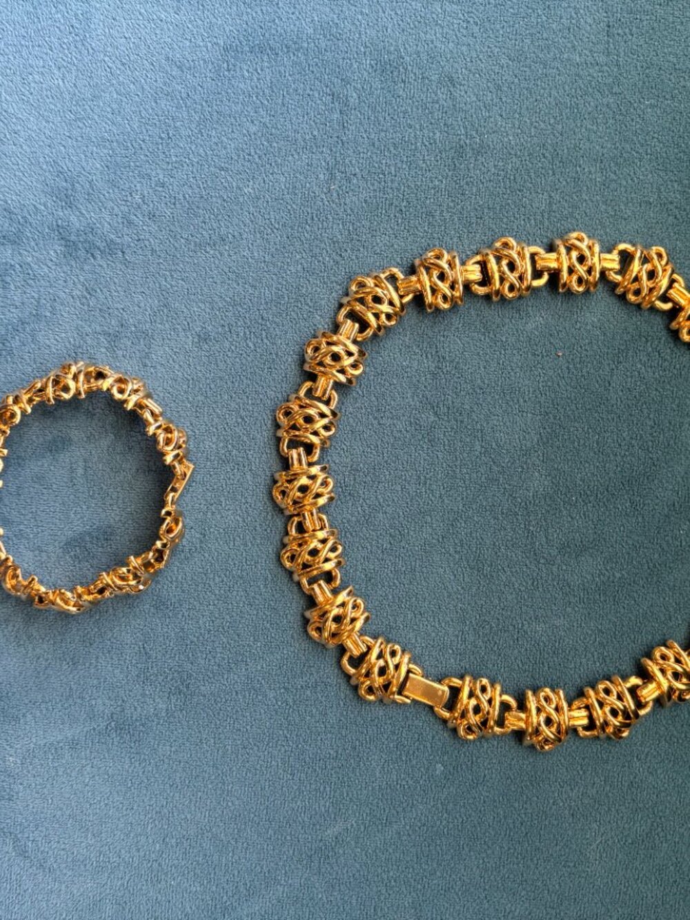 St John Jewelry - Gold-Tone Jewelry Set, One Link Bracelet + Necklace set, and O - Picture 7 of 7